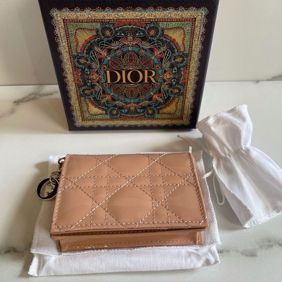 DIOR Lady Dior Flap Card Holder - Picture 12 of 14
